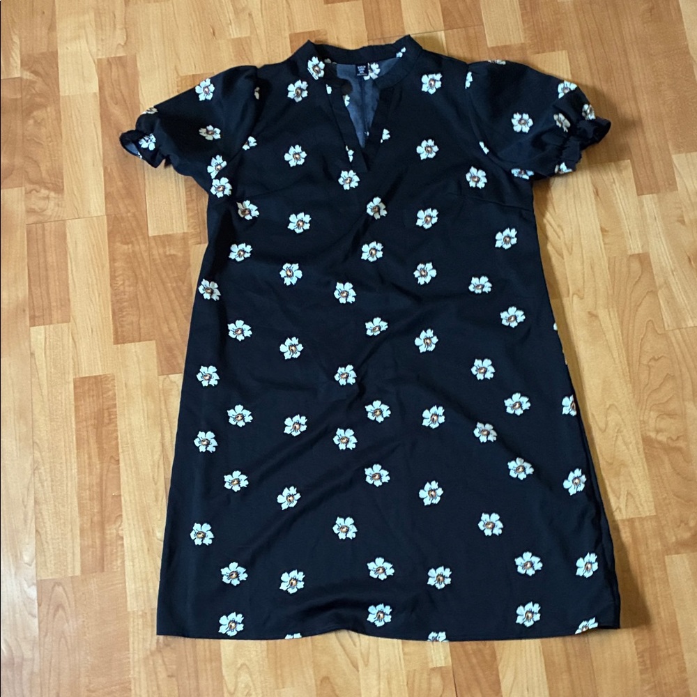 SHEIN Black Floral Mini Dress